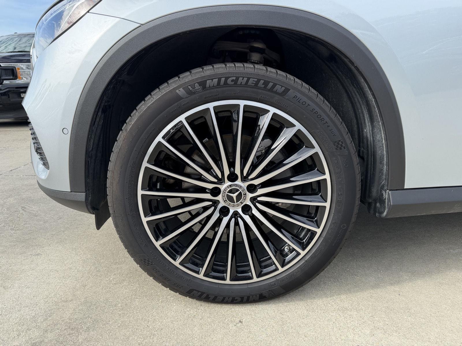 Certified Used 2026 Cirrus Silver Metallic Mercedes-Benz GLC 300 image 4