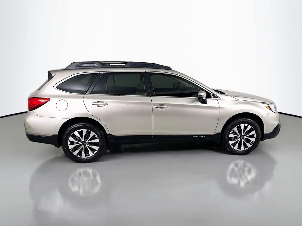 Used 2017 Tungsten Metallic Subaru 2.5i image 8