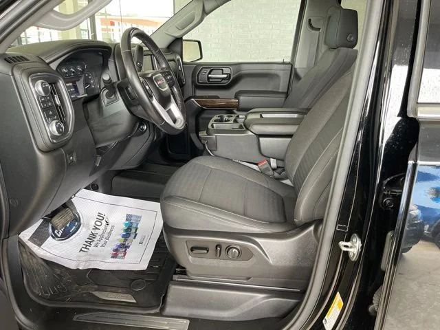 Used 2021 Black GMC SLE image 12