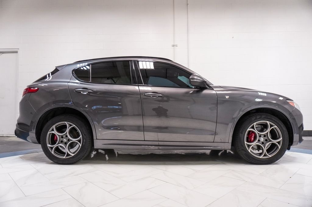 Used 2023 Gray Alfa Romeo Ti image 33