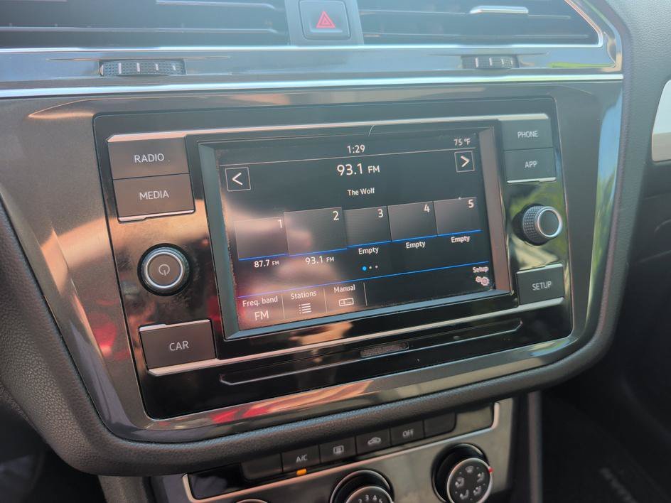 Used 2019 Pure White Volkswagen S image 25