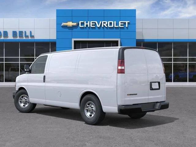 New 2026 Summit White Chevrolet WT image 3