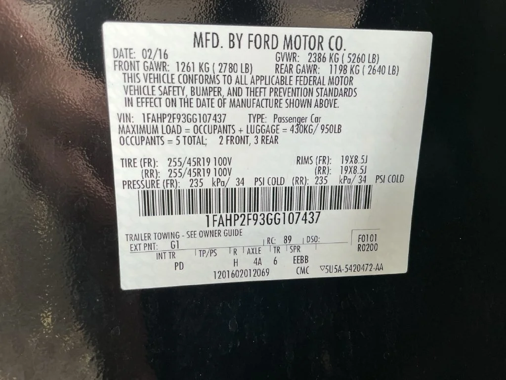 Used 2016 Black Ford Limited image 30