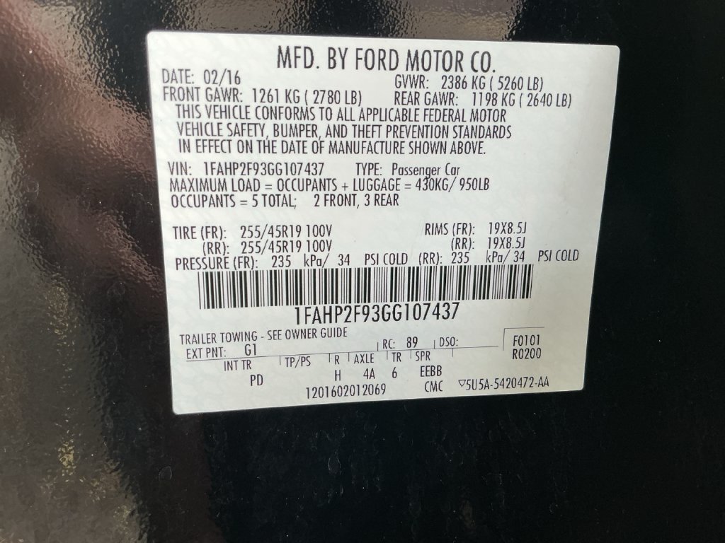 Used 2016 Black Ford Limited image 30