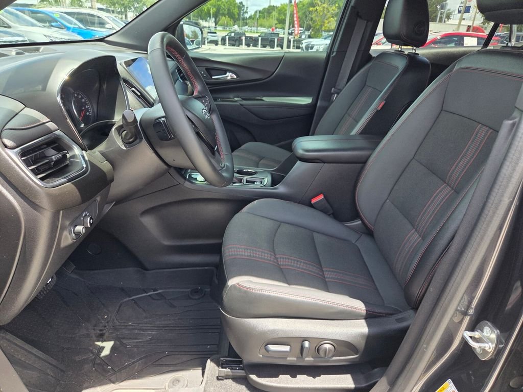 Used 2023 Gray Chevrolet RS image 4