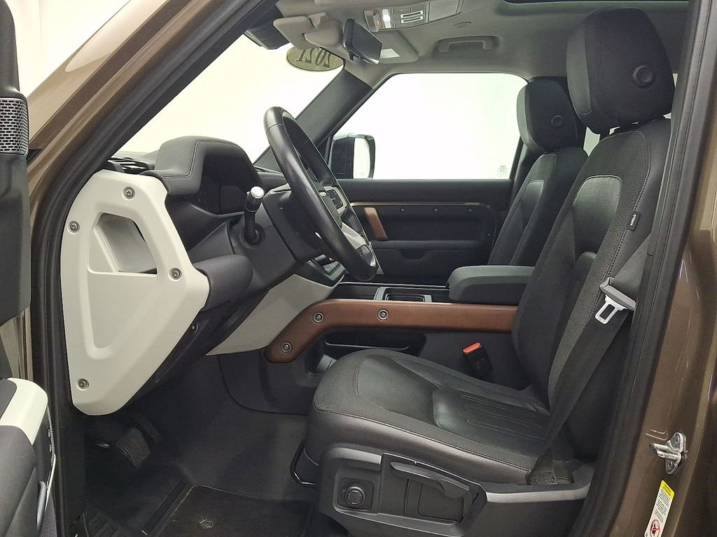 Used 2021 Gondwana Stone Metallic Land Rover S image 14
