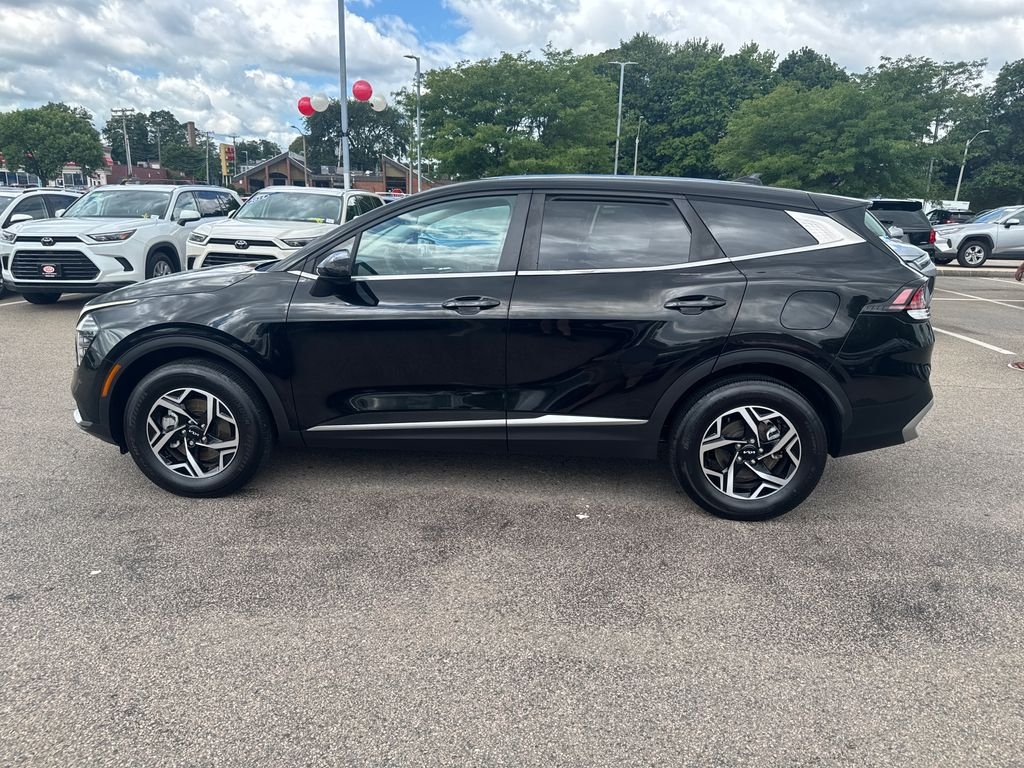Used 2024 Black Kia LX image 4