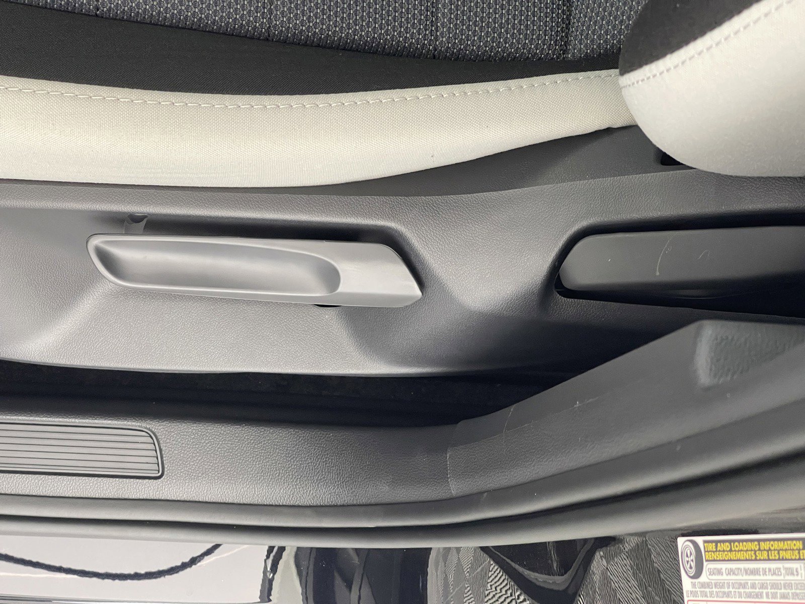 2025 Volkswagen Taos S - Photo 18