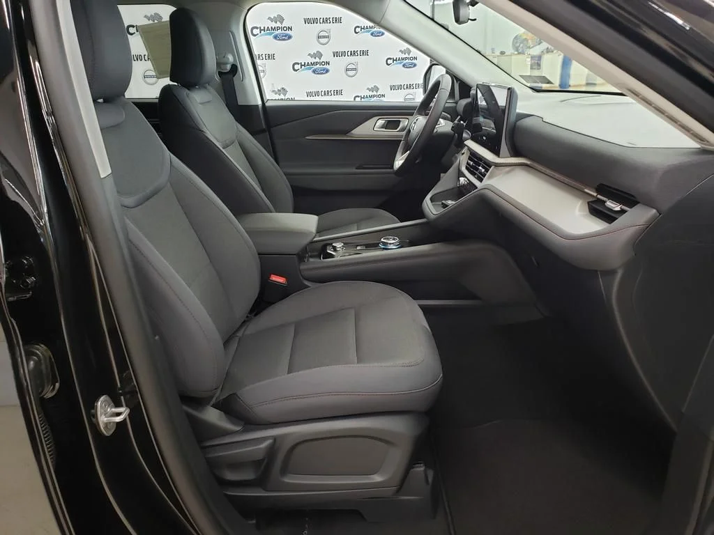 New 2026 Agate Black Metallic Ford Active image 16