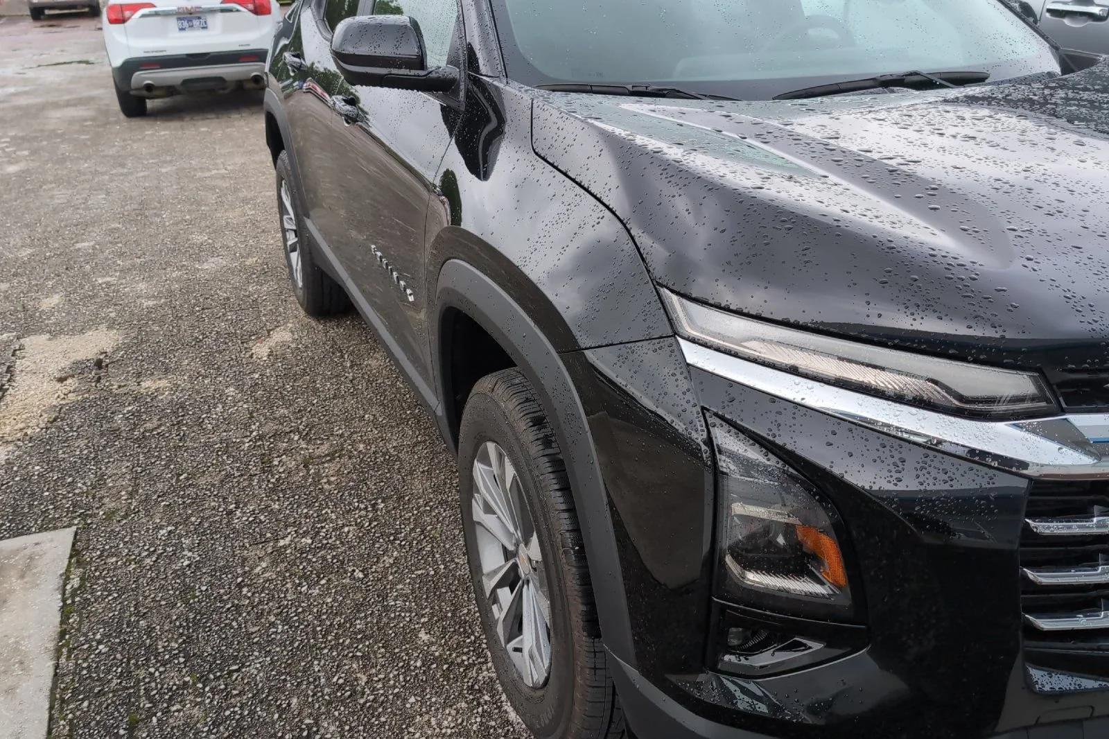 Used 2025 Mosaic Black Metallic Chevrolet LT image 3