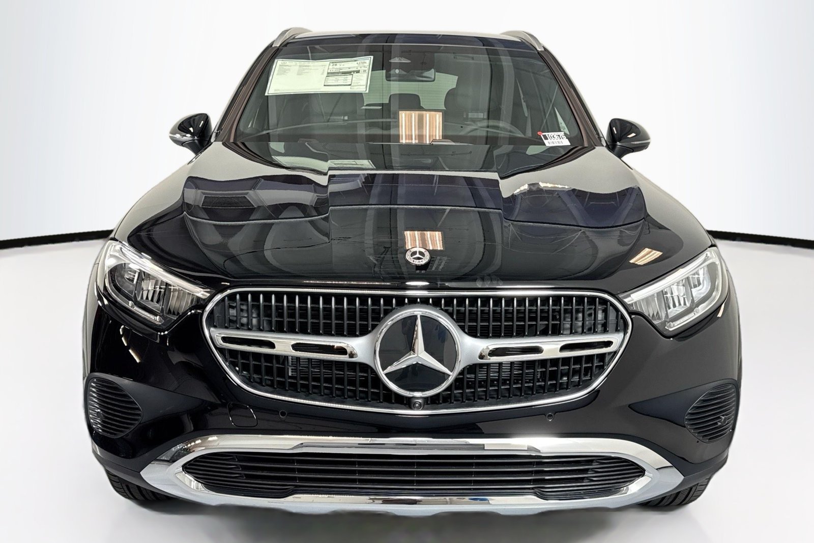 New 2026 Black Mercedes-Benz GLC 300 image 2