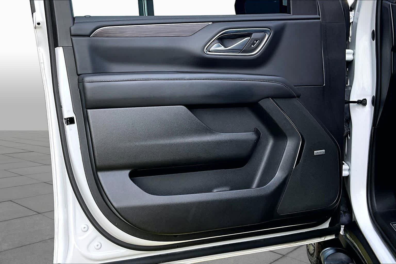 Used 2023 Summit White Chevrolet Z71 image 19