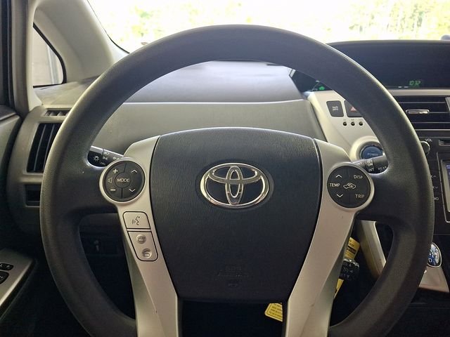 Used 2014 Silver Toyota Three image 24