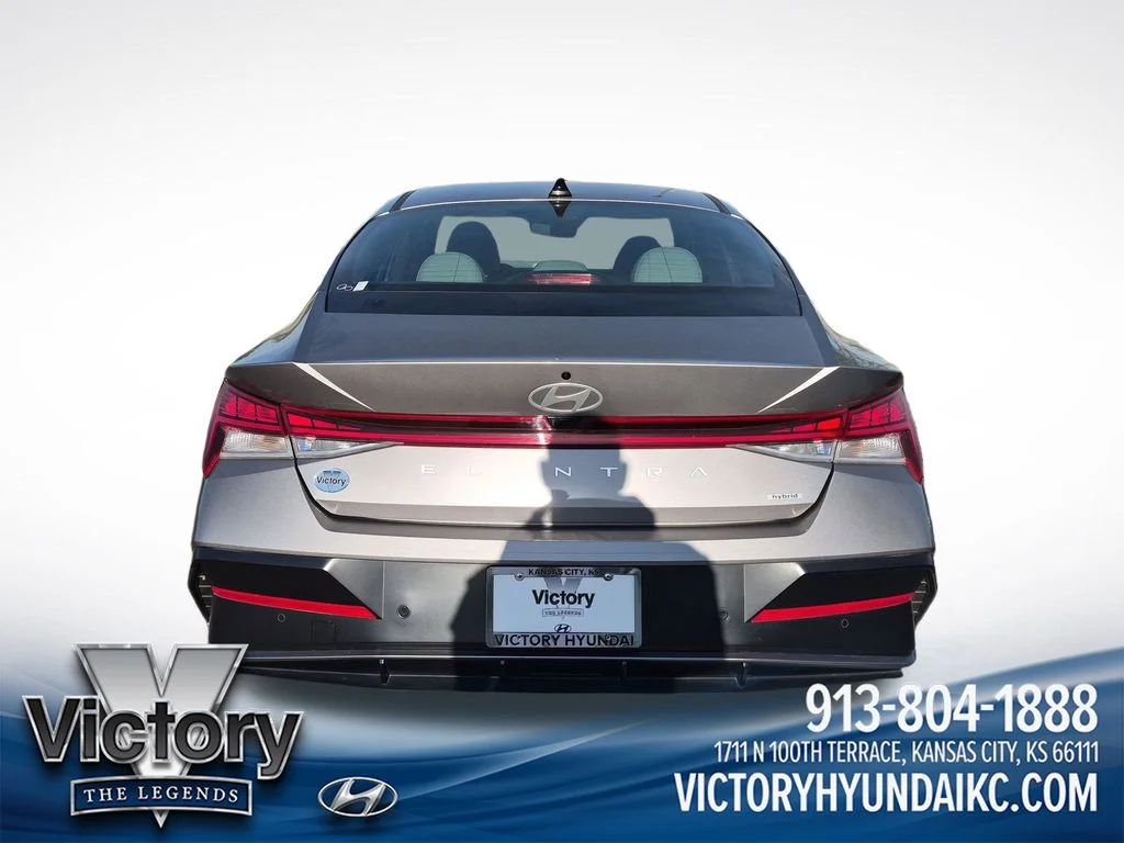 Used 2024 Silver Hyundai Limited image 4