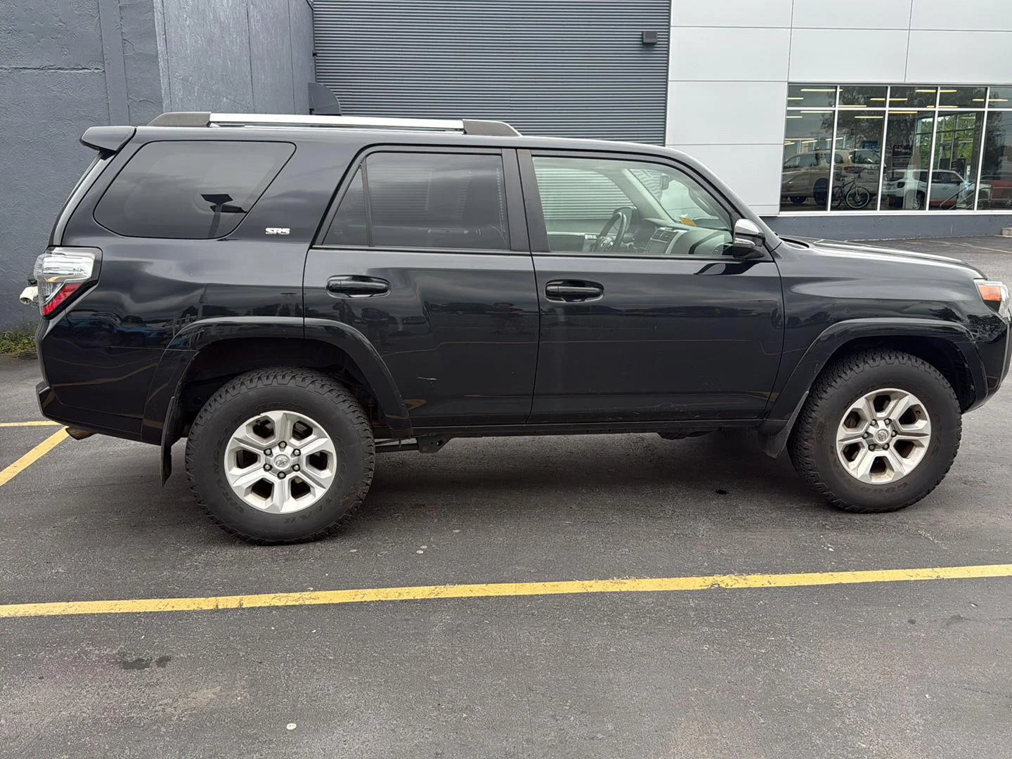 Used 2022 Midnight Black Metallic Toyota SR5 Premium image 11