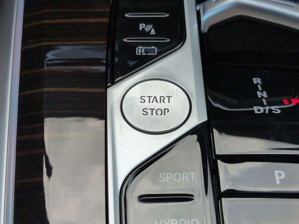 New 2026 Brooklyn Grey Metallic BMW xDrive50e image 29