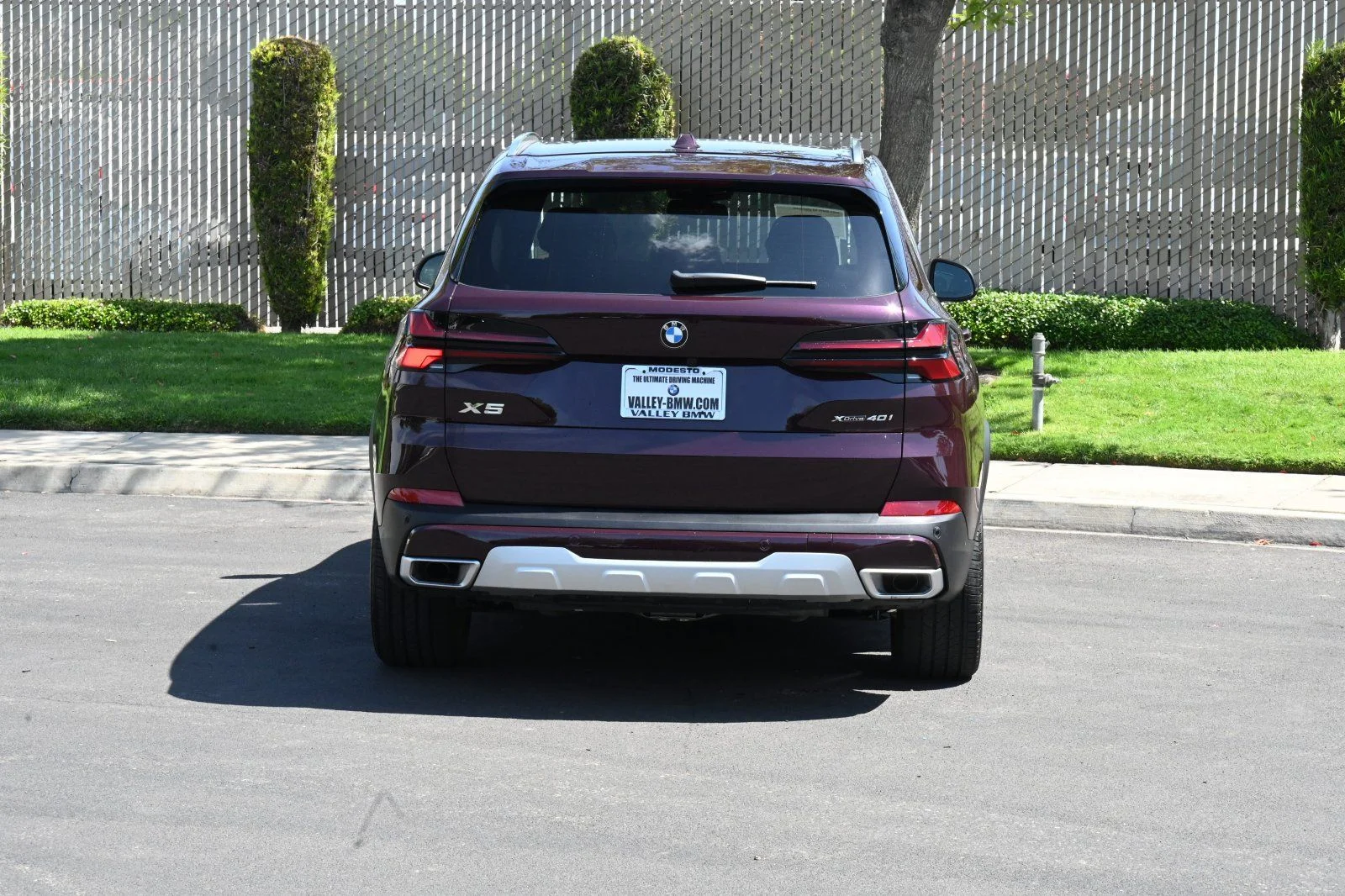 Certified Used 2025 Ametrin Metallic BMW xDrive40i image 24