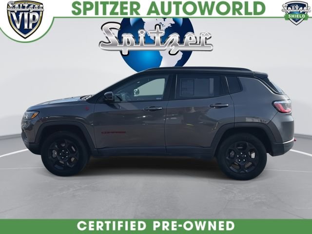 Used 2024 Silver Jeep Trailhawk image 6