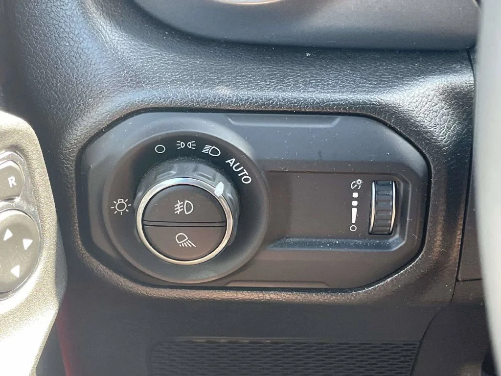 Used 2023 Firecracker Red Clearcoat Jeep Sport S image 27
