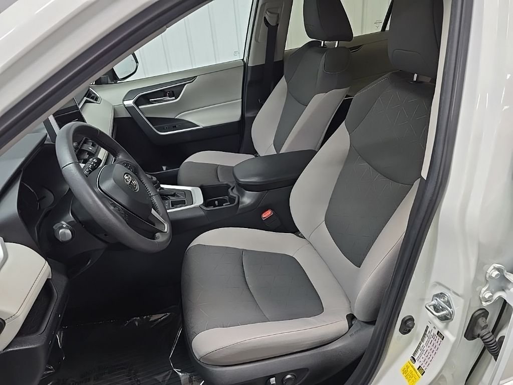 Used 2023 White Toyota XLE image 29