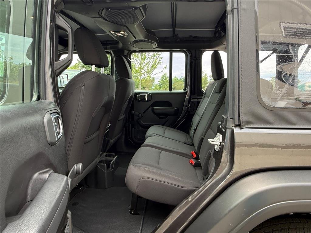Used 2022 GRAY Jeep Sport image 12