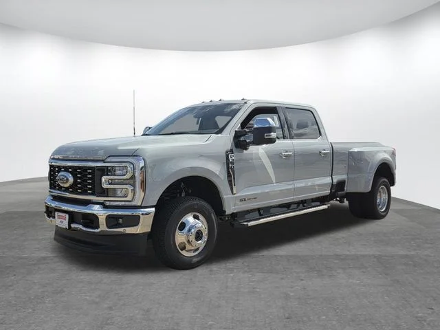 New 2026 Avalanche Ford F-350® Lariat® image 4