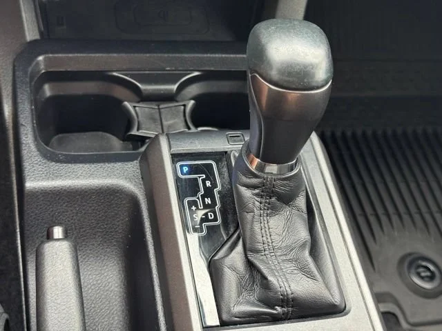 Used 2019 Tan Toyota SR image 35