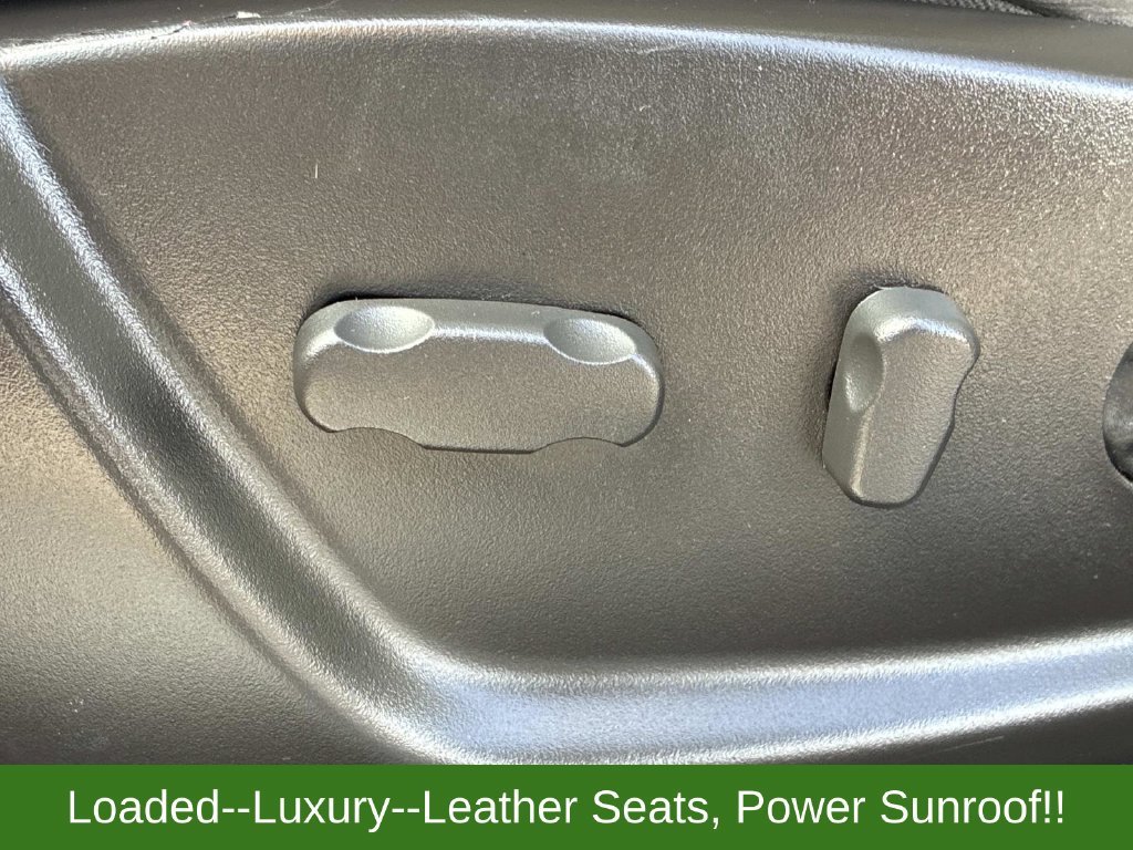 Used 2007 Gray Cadillac Luxury I image 23