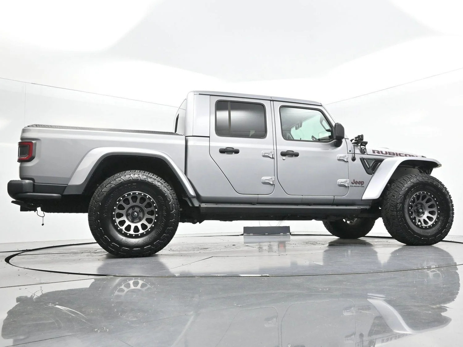 Used 2020 Billet Silver Metallic Clearcoat Jeep Rubicon image 54