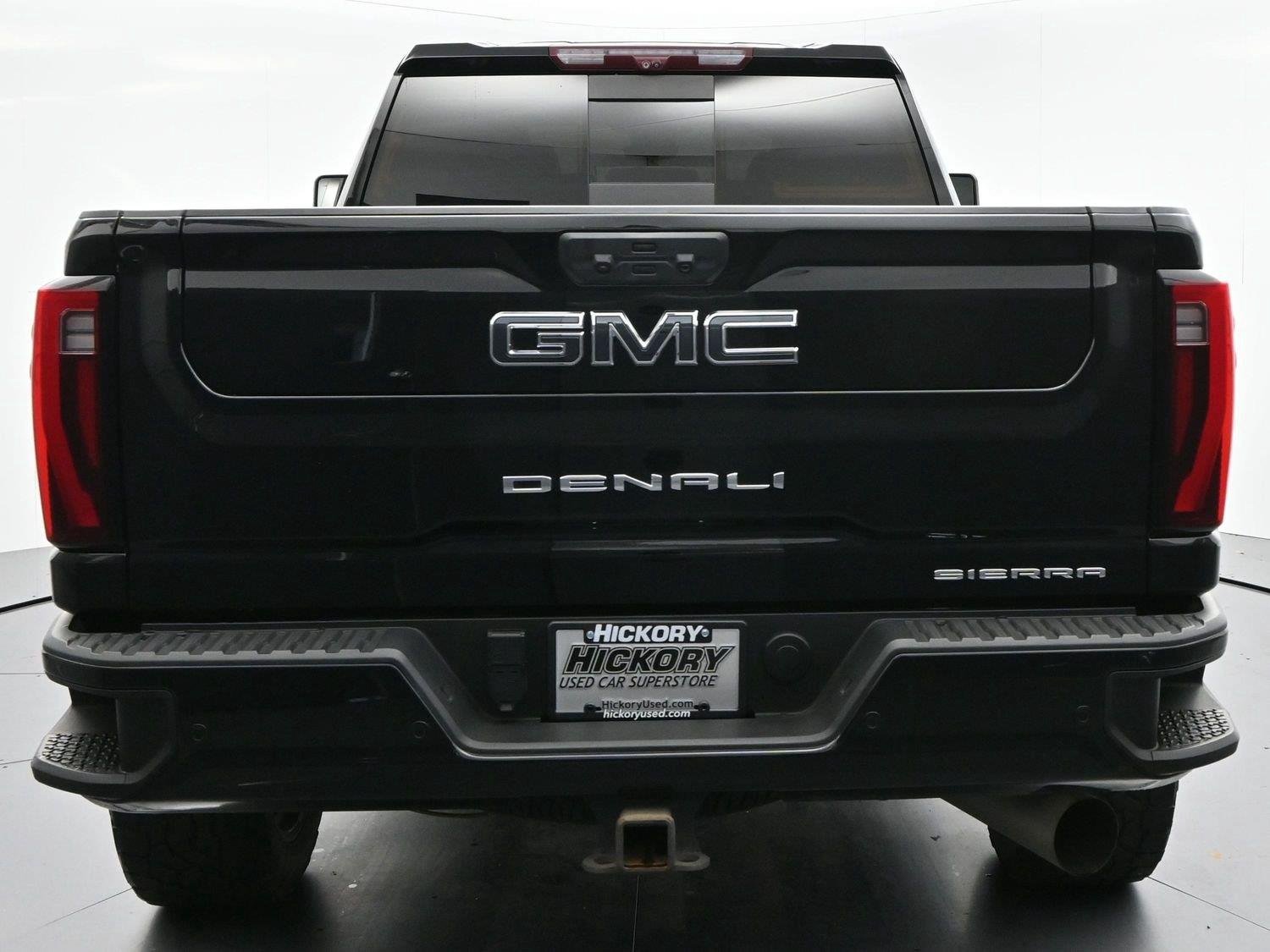 Used 2024 Onyx Black GMC Denali Ultimate image 6