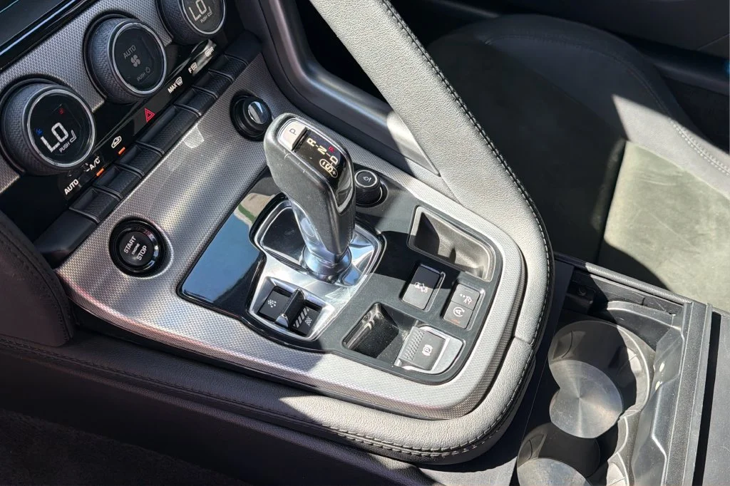 Used 2017 Gray Jaguar Premium image 27