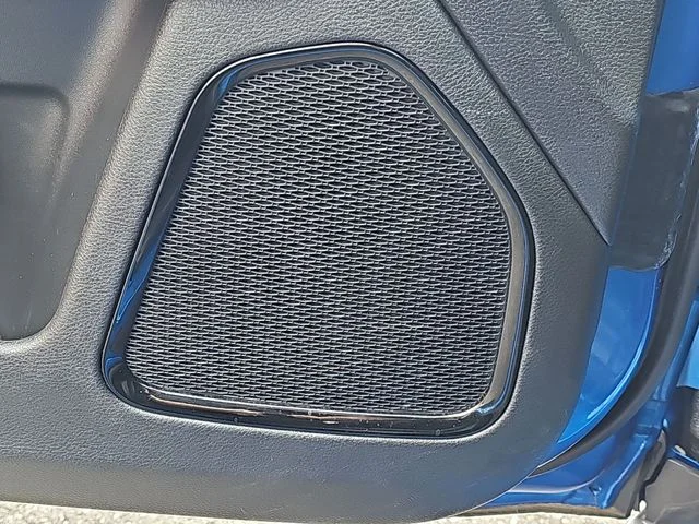 Used 2022 Blue Jeep Limited image 26
