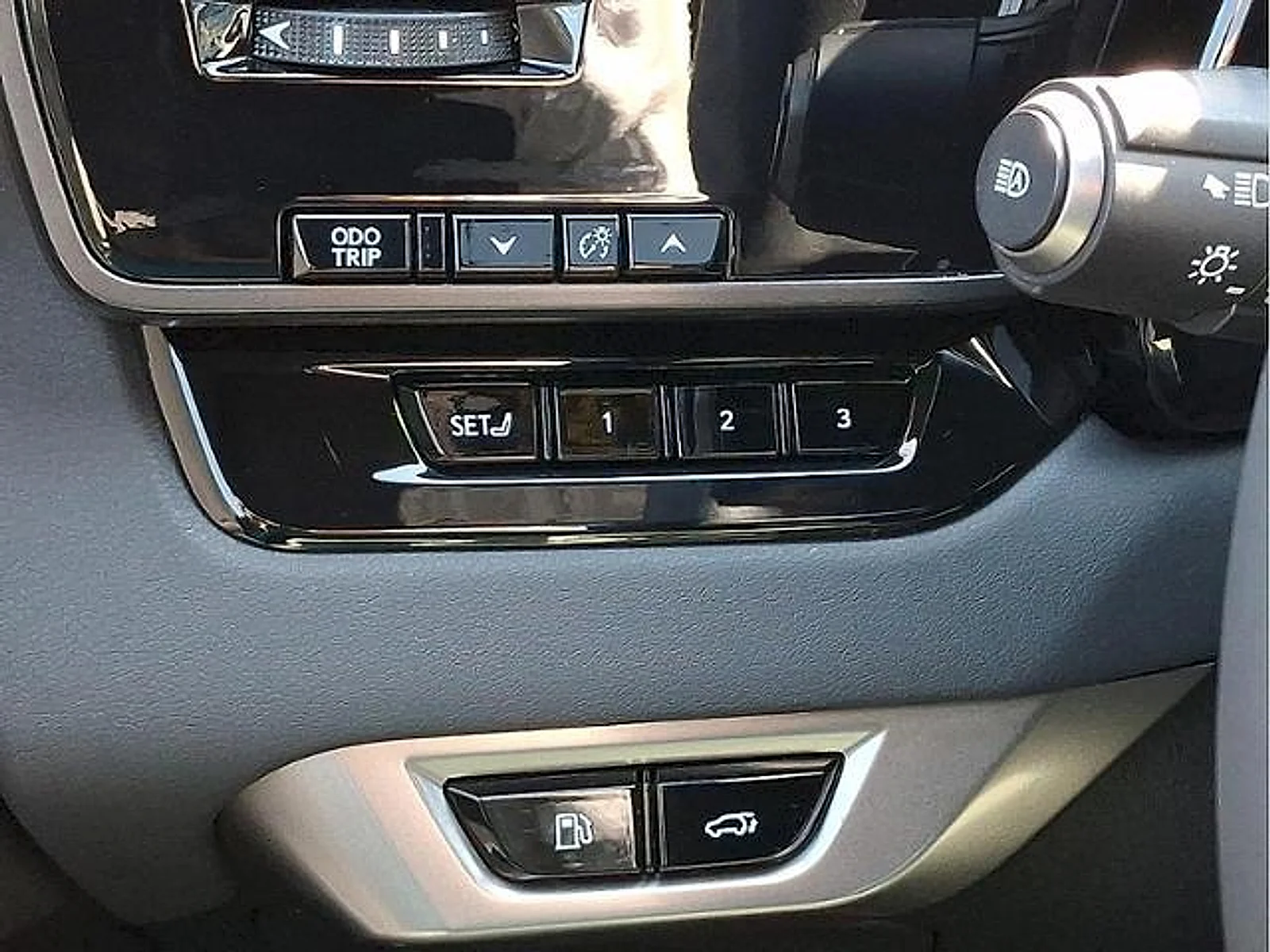 Certified Used 2024 CLOUDBURST GRAY Lexus Premium image 21