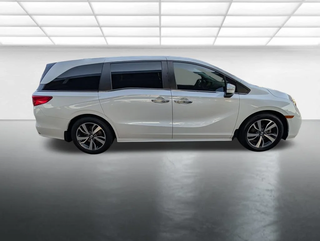 Used 2021  Honda Touring image 33