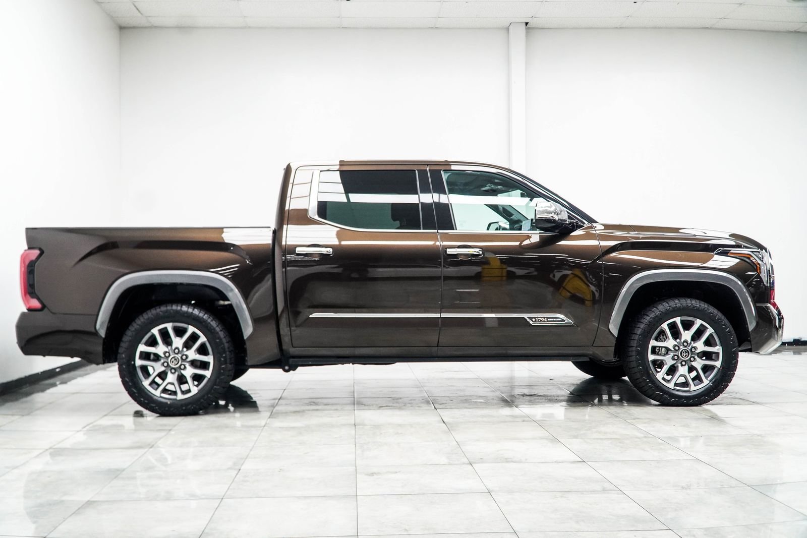 Used 2023 Brown Toyota 1794 image 7