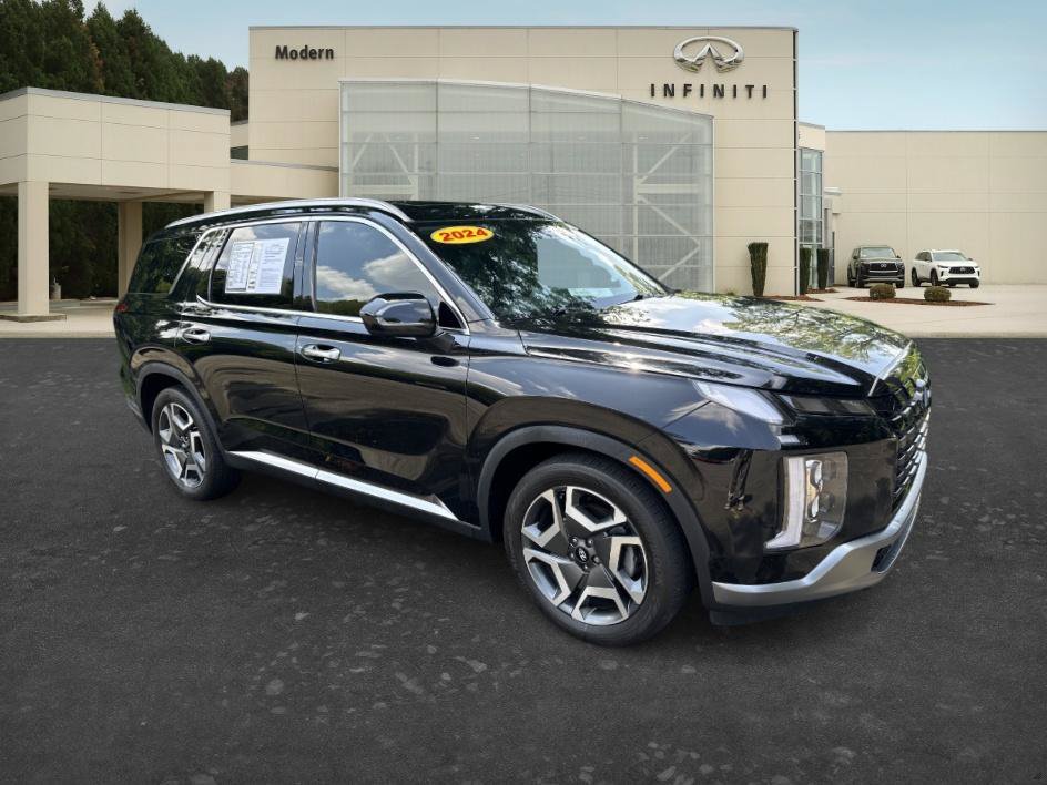 Used 2024 Abyss Black Pearl Hyundai Limited image 3