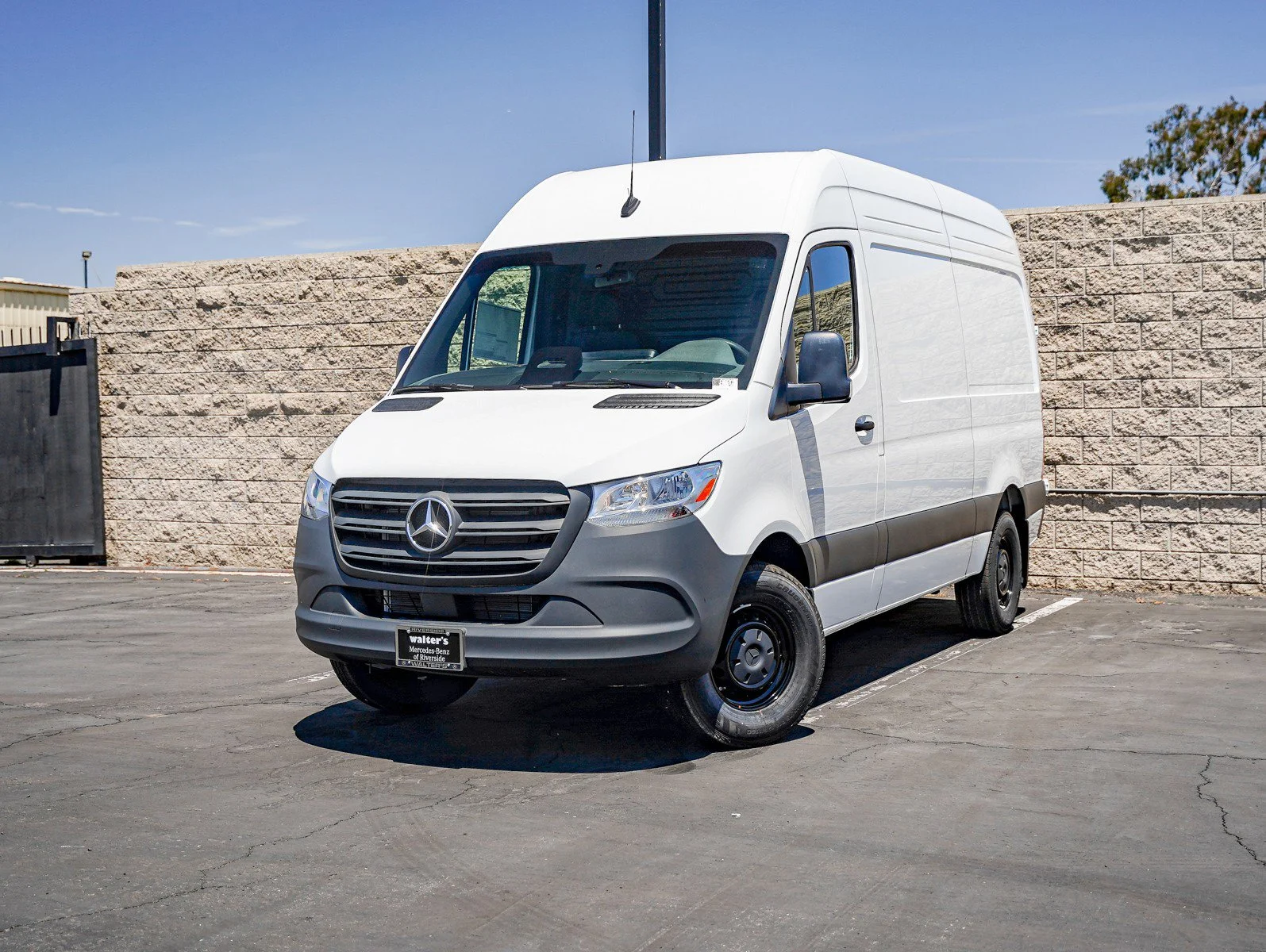 2025 Mercedes-Benz Sprinter 2500 144 WB's photo
