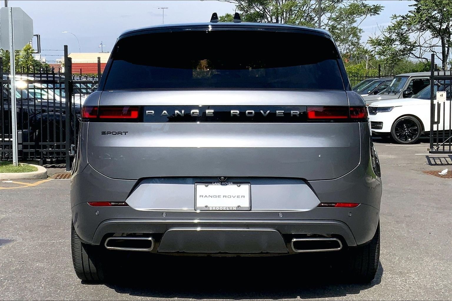 2025 Land Rover Range Rover Sport P400 MHEV Dynamic SE's photo