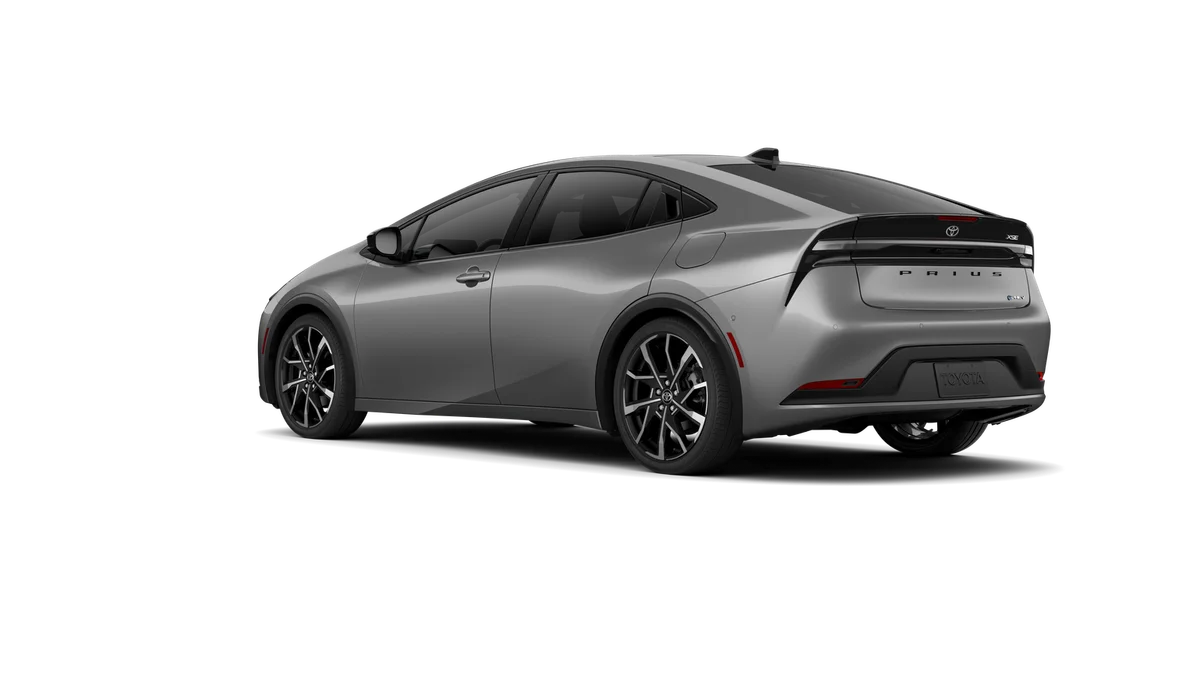 2026 Toyota Prius Plug-in Hybrid XSE Premium - Photo 6