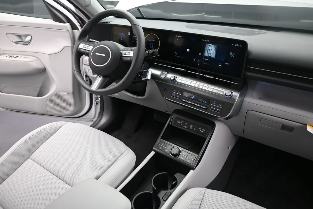 Used 2026 White Hyundai Limited image 31