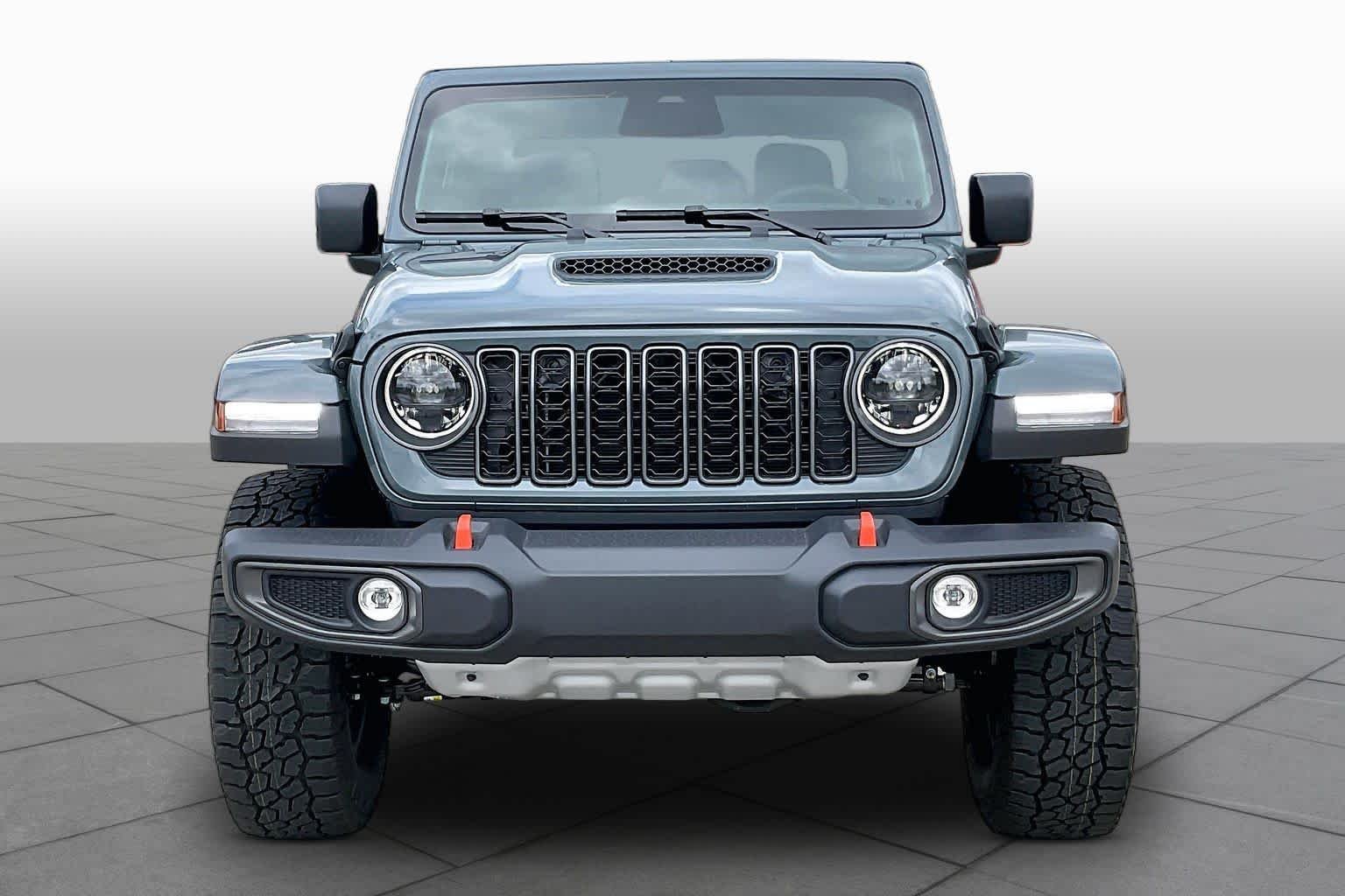 New 2026 Anvil Clearcoat Jeep Mojave image 3