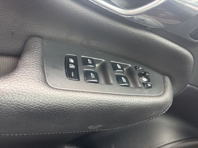 Used 2016 Gray Metallic Volvo T6 Momentum image 19