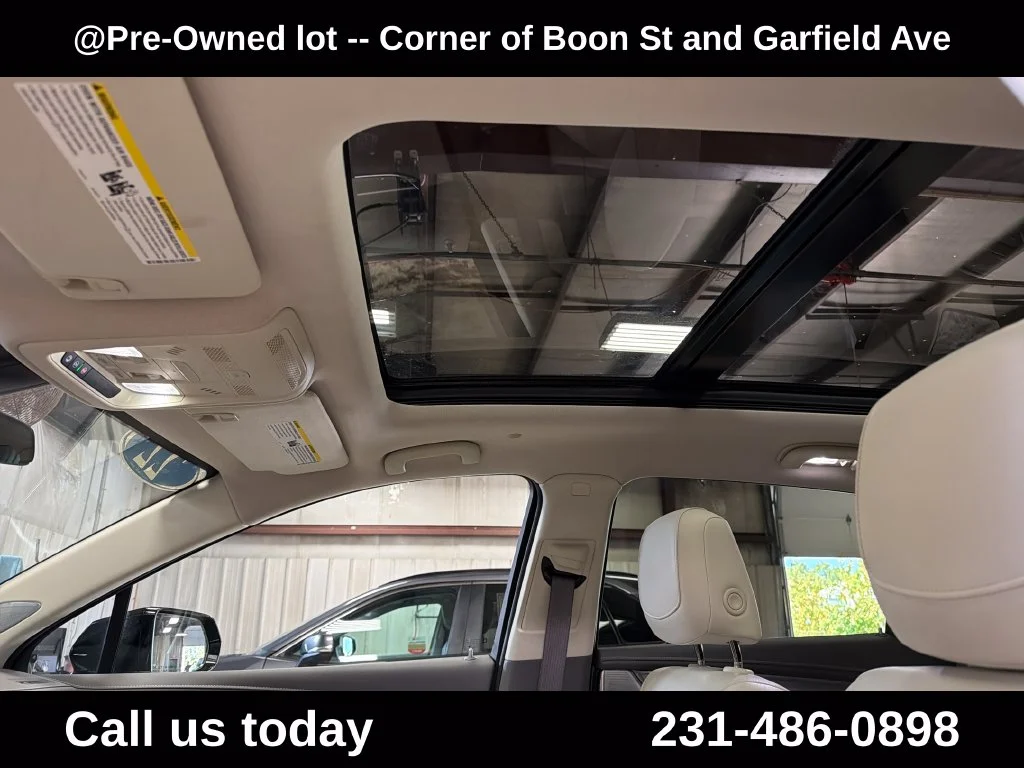 Used 2022 Black Cadillac Premium Luxury image 13