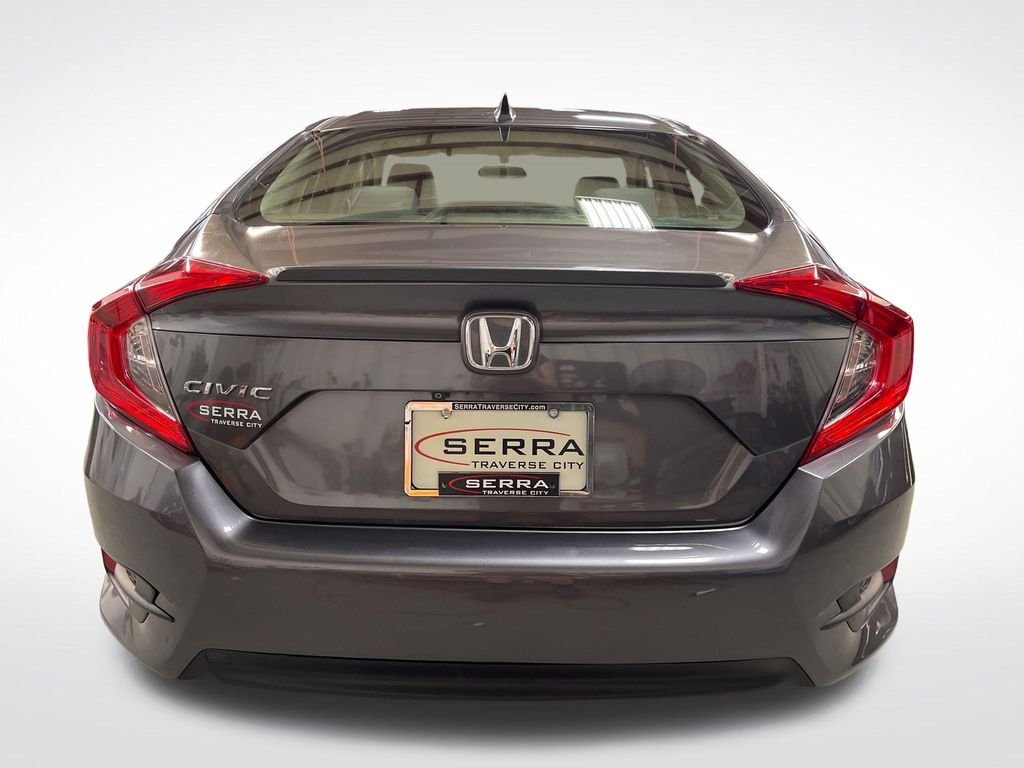 Used 2018  Honda EX-T image 8