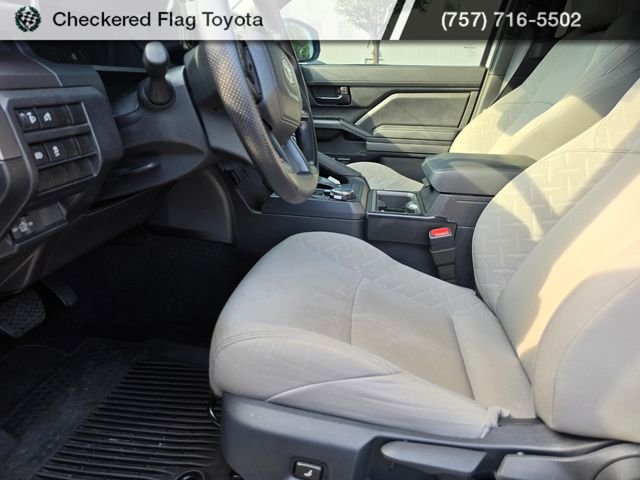 Used 2025 Ice Cap Toyota SR5 image 10