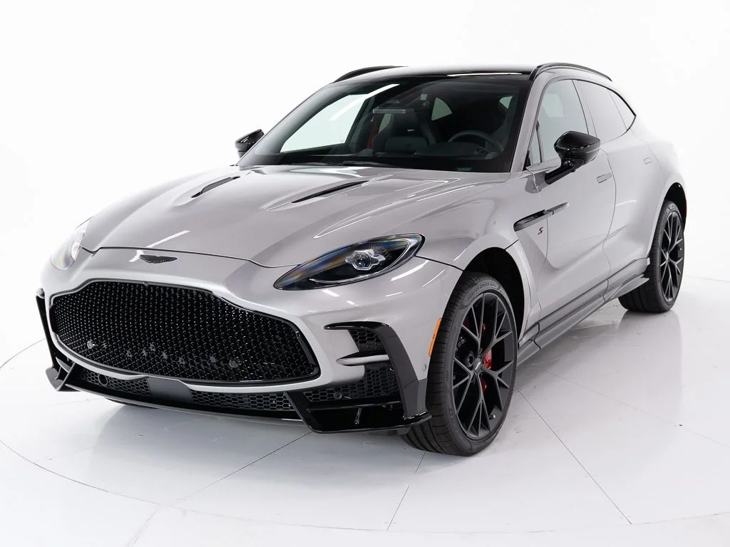2026 Aston Martin DBX