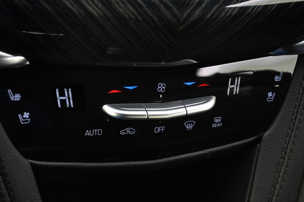 2025 Cadillac XT6 Premium Luxury - Photo 32