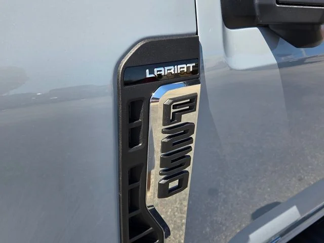 New 2027 Glacier Gray Metallic Tri-Coat Ford Lariat image 11