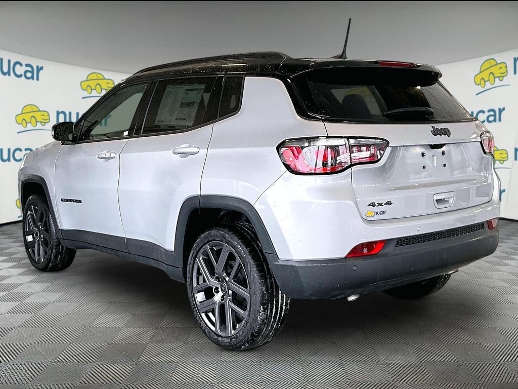 New 2026 Silver Zynith Metallic Clearcoat Jeep Limited image 5