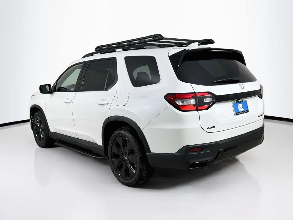 New 2026 Platinum White Pearl Honda Black Edition image 5